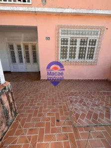 Casa com 1 Quarto para alugar, 50m² no Cajueiros, Macaé