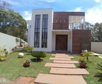 Sobrado com 4 Quartos à venda, 575m² no Centro, Ibiúna