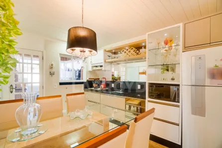 Casa com 4 Quartos à venda, 136m² no Morrotes, Tubarão