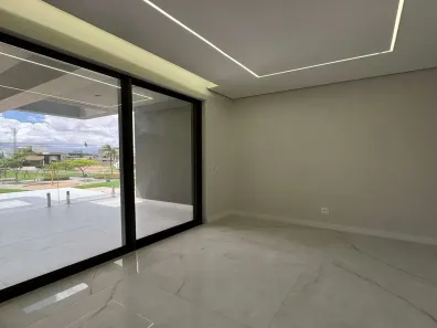 Casa com 4 Quartos à venda, 285m² no Cidade Alpha, Eusébio