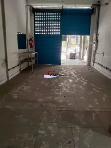 Sala Comercial para alugar, 120m² no Centro, São Vicente