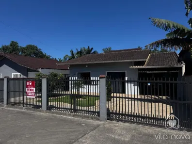 Casa com 3 Quartos à venda, 150m² no Vila Nova, Joinville