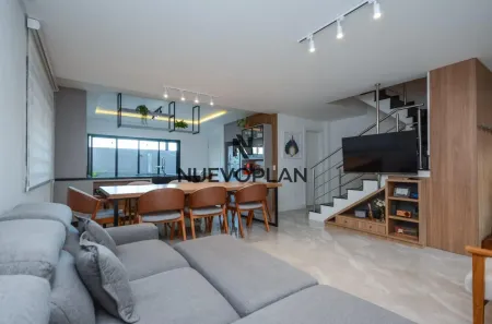 Sobrado com 3 Quartos à venda, 226m² no Santa Cândida, Curitiba