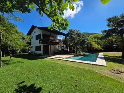 Casa com 3 Quartos à venda, 180m² no São João do Rio Vermelho, Florianópolis