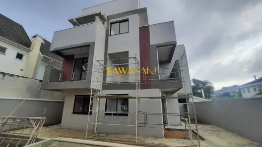 Sobrado com 3 Quartos à venda, 114m² no Uberaba, Curitiba