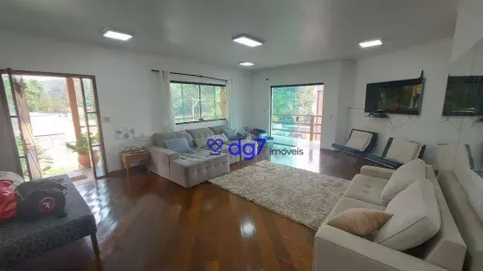 Casa com 3 Quartos à venda, 300m² no Vila Santa Terezinha, Cotia