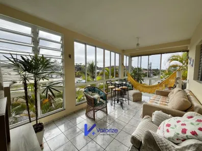 Sobrado com 3 Quartos à venda, 134m² no Quinhoes Do Moitinha, Pontal do Paraná