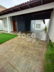 Casa com 3 Quartos para alugar, 350m² no Jardim Inconfidência, Uberlândia