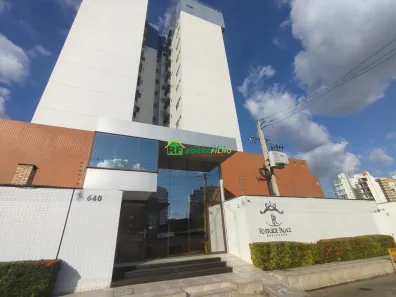 Apartamento com 3 Quartos para alugar, 107m² no Jóquei, Teresina
