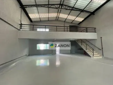 Galpão/Depósito/Armazém à venda, 300m² no Santa Terezinha, Santo André
