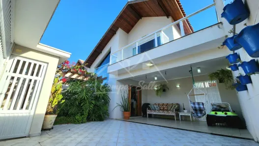 Sobrado com 4 Quartos à venda, 164m² no Balneario Samburá, Peruíbe