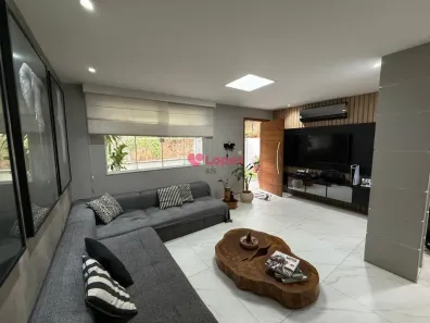 Casa com 3 Quartos à venda, 215m² no Freguesia (Jacarepaguá), Rio de Janeiro