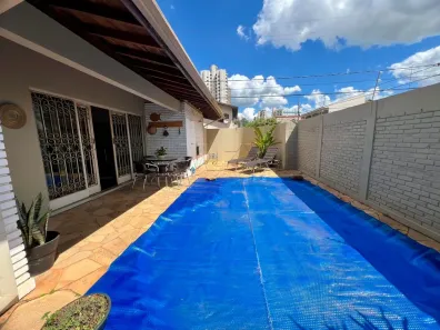 Sobrado com 3 Quartos à venda, 286m² no Vila Cidade Universitária, Bauru