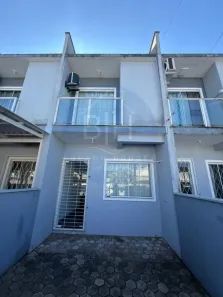 Sobrado com 2 Quartos para alugar, 60m² no Itacolomi, Balneário Piçarras