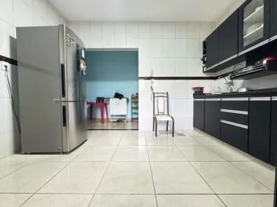 Casa com 3 Quartos à venda, 180m² no Tirol (Barreiro), Belo Horizonte