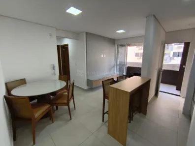 Apartamento com 2 Quartos para alugar, 80m² no Zona 07, Maringá