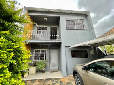 Sobrado com 2 Quartos à venda, 170m² no São João, Porto Alegre