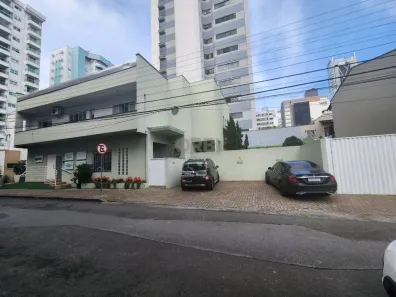Casa com 3 Quartos para alugar, 380m² no Ponta Aguda, Blumenau