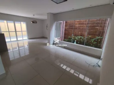 Casa de Condomínio com 3 Quartos para alugar, 150m² no Granja Marileusa, Uberlândia
