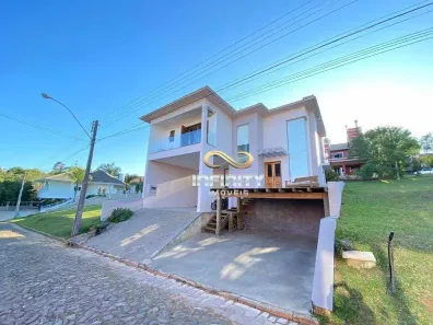 Casa de Condomínio com 3 Quartos para alugar, 270m² no Jansen, Gravataí