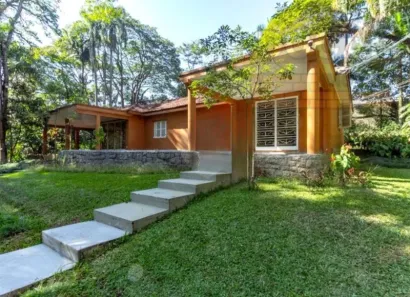 Casa de Condomínio com 4 Quartos à venda, 400m² no Condomínio Iolanda, Taboão da Serra