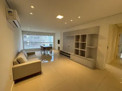 Apartamento com 3 Quartos para alugar, 131m² no Centro, Balneário Camboriú