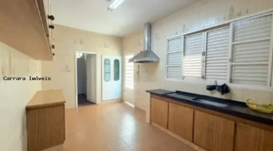 Casa com 6 Quartos para alugar, 380m² no Saraiva, Uberlândia