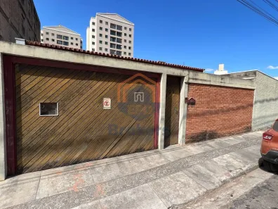 Sobrado com 3 Quartos à venda, 253m² no Vila Vianelo, Jundiaí