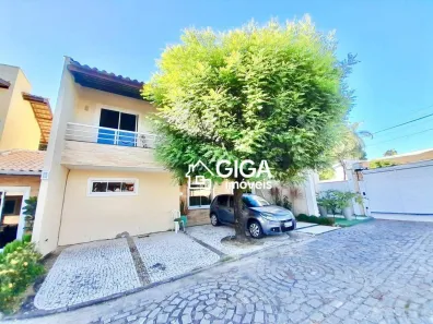 Casa com 4 Quartos para alugar, 250m² no Lagoa Redonda, Fortaleza