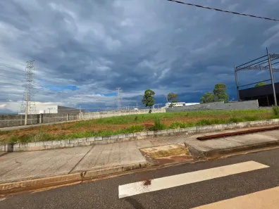 Lote/Terreno à venda, 1684m² no Iporanga, Sorocaba