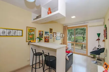 Apartamento com 2 Quartos à venda, 75m² no Jardim do Salso, Porto Alegre