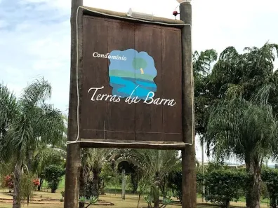 Lote/Terreno à venda, 890m² no Centro, Mendonça