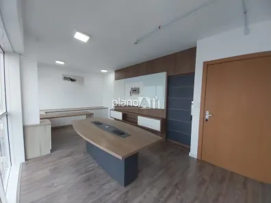 Sala Comercial para alugar, 32m² no Centro, Gravataí