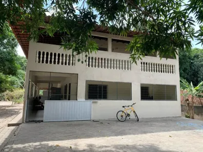 Fazenda/Sítio com 3 Quartos à venda, 220m² no Vila Apaco, São Luís