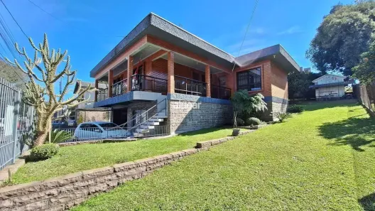 Casa com 3 Quartos à venda, 235m² no Jardim Eldorado, Caxias do Sul