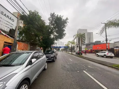 para alugar, 690m² no Encruzilhada, Santos