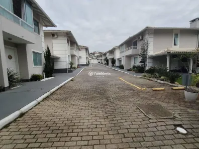Casa de Condomínio com 3 Quartos à venda, 102m² no Centro, São José