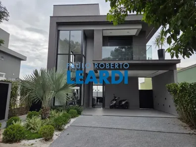 Casa de Condomínio com 3 Quartos à venda, 215m² no Fazenda Rodeio, Mogi das Cruzes