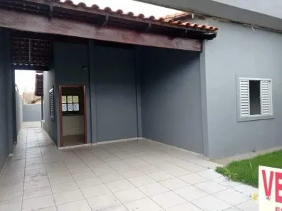 Casa com 3 Quartos à venda, 100m² no Jardim Holanda, Uberlândia