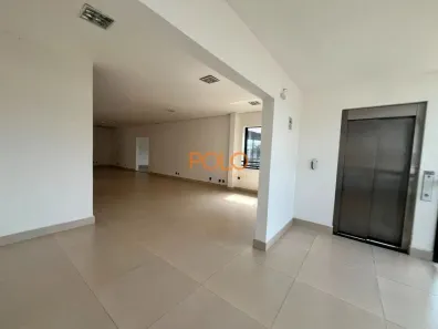 Sala Comercial para alugar, 261m² no Jardim Karaíba, Uberlândia
