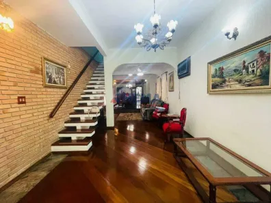 Sobrado com 4 Quartos à venda, 352m² no Aparecida, Santos