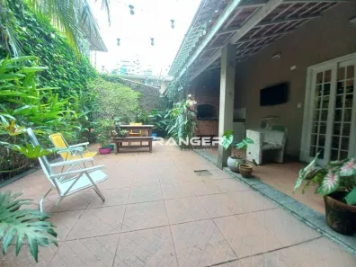 Casa com 3 Quartos à venda, 175m² no Itararé, São Vicente