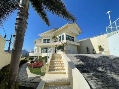 Casa com 4 Quartos à venda, 300m² no Piratininga, Niterói