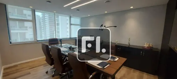 Sala Comercial para alugar, 135m² no Indianópolis, São Paulo