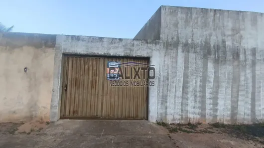 Casa com 2 Quartos à venda, 209m² no Jardim Europa, Uberlândia