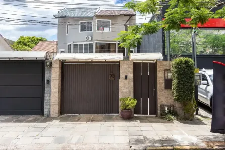 Casa com 3 Quartos à venda, 202m² no Cristal, Porto Alegre