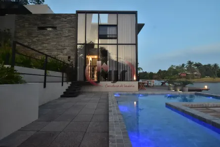 Casa de Condomínio com 4 Quartos à venda, 500m² no Portão, Lauro de Freitas