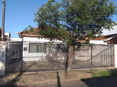 Casa com 3 Quartos à venda, 123m² no Jardim Primavera, Araraquara