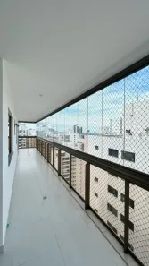 Apartamento com 3 Quartos para alugar, 115m² no Praia da Costa, Vila Velha