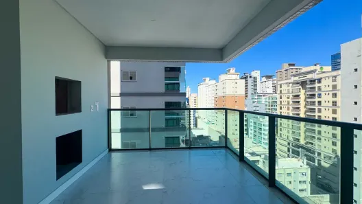 Apartamento com 3 Quartos à venda, 130m² no Meia Praia, Itapema